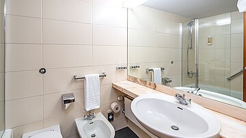 AHORN Harz Hotel Braunlage Bathroom