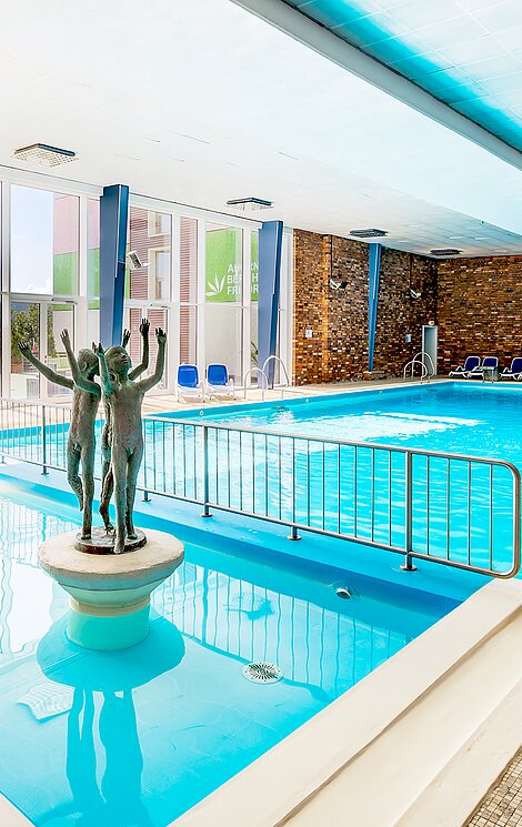 ahorn-hotel-am-fichtelberg-innen-pool-sommer