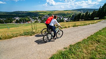 [Translate to český:] Pärchen Fahrradtour Oberwiesenthal