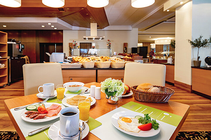 AHORN Panorama Hotel Oberhof breakfast buffet