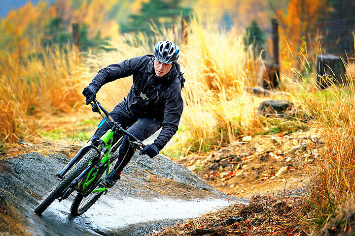 Mountainbike-Fahrer auf der Stoneman Miriquidi Road 