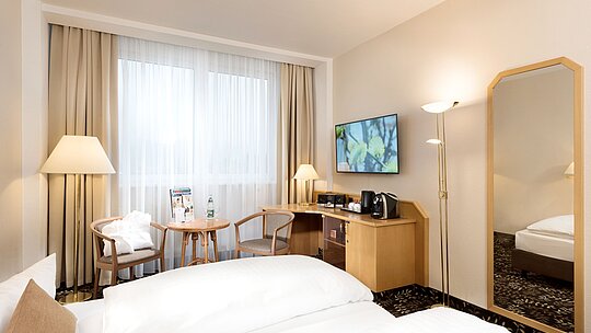 https://www.ahorn-hotels.de/fileadmin/_processed_/f/5/csm_best-western-ahorn-hotel-oberwiesenthal-classic-zimmer_973072878e.jpg