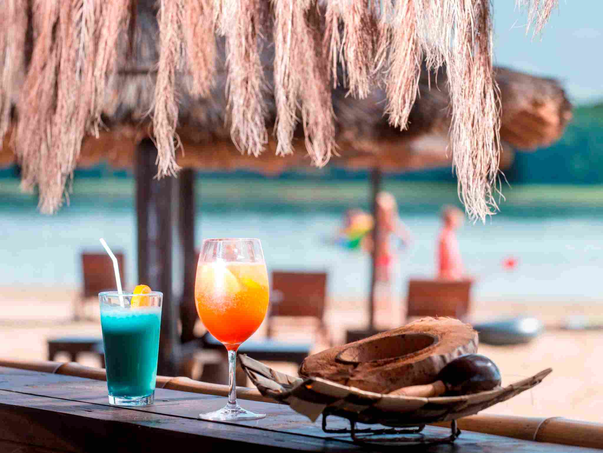 Cocktails in der Strandbar im AHORN Seehotel Templin 